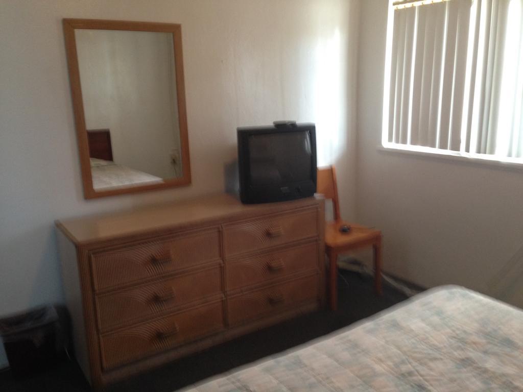 Southwind Motel Stuart Room photo